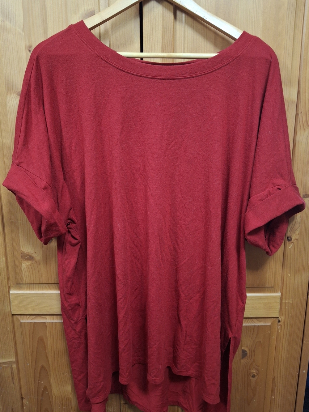 Red Women's Relaxed Short-Sleeve Shirt